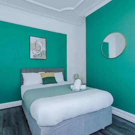 Spacious House Near City Centre -Sleeps 8 - Parking Liverpool Exterior photo